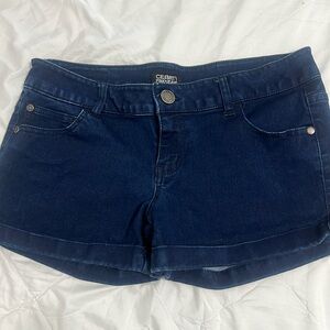 Shorts size 9